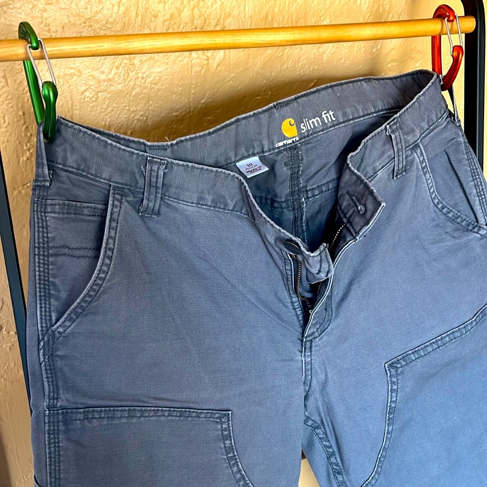 Women’s slim fit carhartt pants - size 10